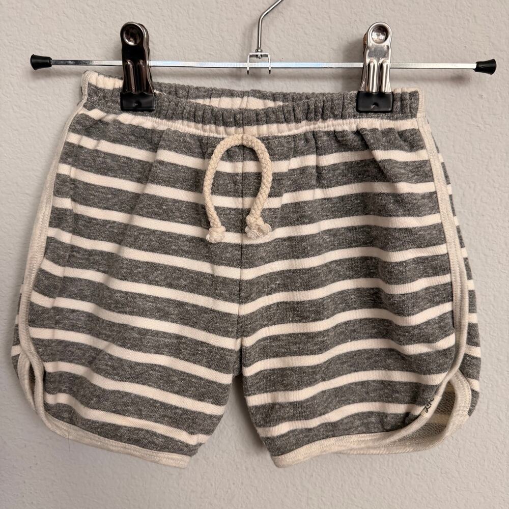 Little Road Co. (Formerly LuLu and Roo) Size 4T Gray Stripe Retro Shorts